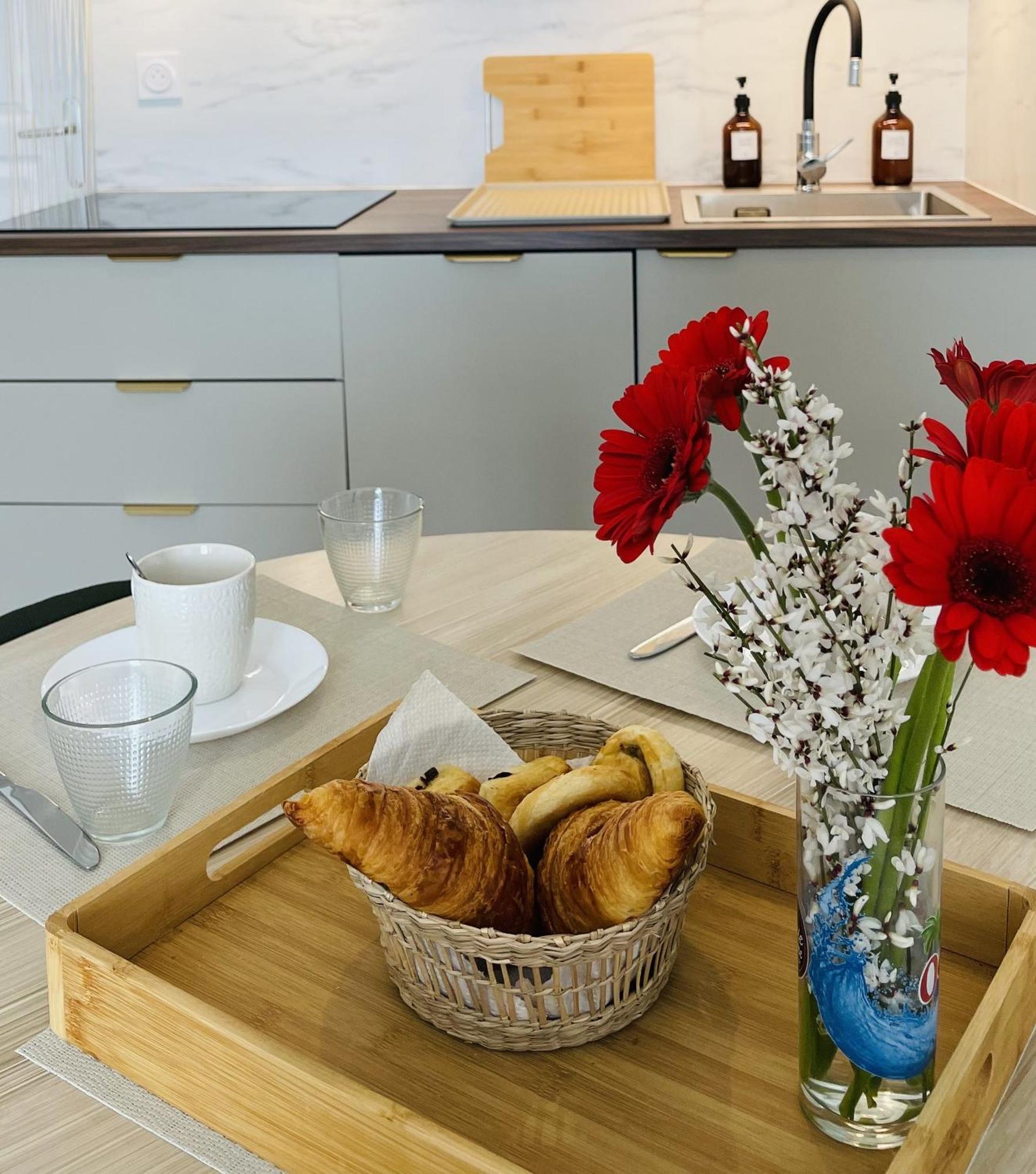 Le Palmae, Serenite Et Charme En Coeur De Ville Hyères