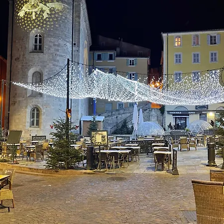 Le Palmae, Serenite Et Charme En Coeur De Ville Hyères Buitenkant foto