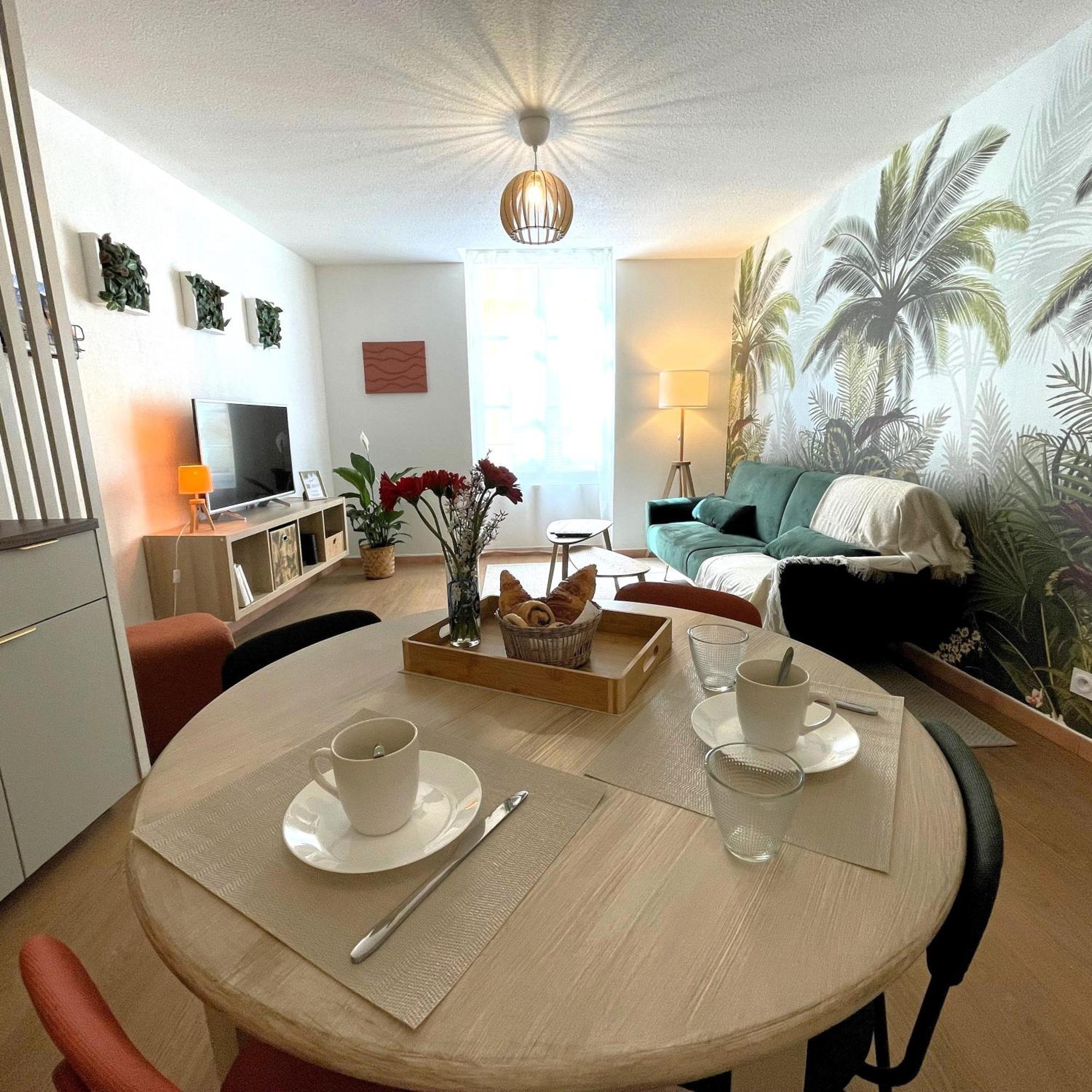 Le Palmae, Serenite Et Charme En Coeur De Ville Appartement Hyères