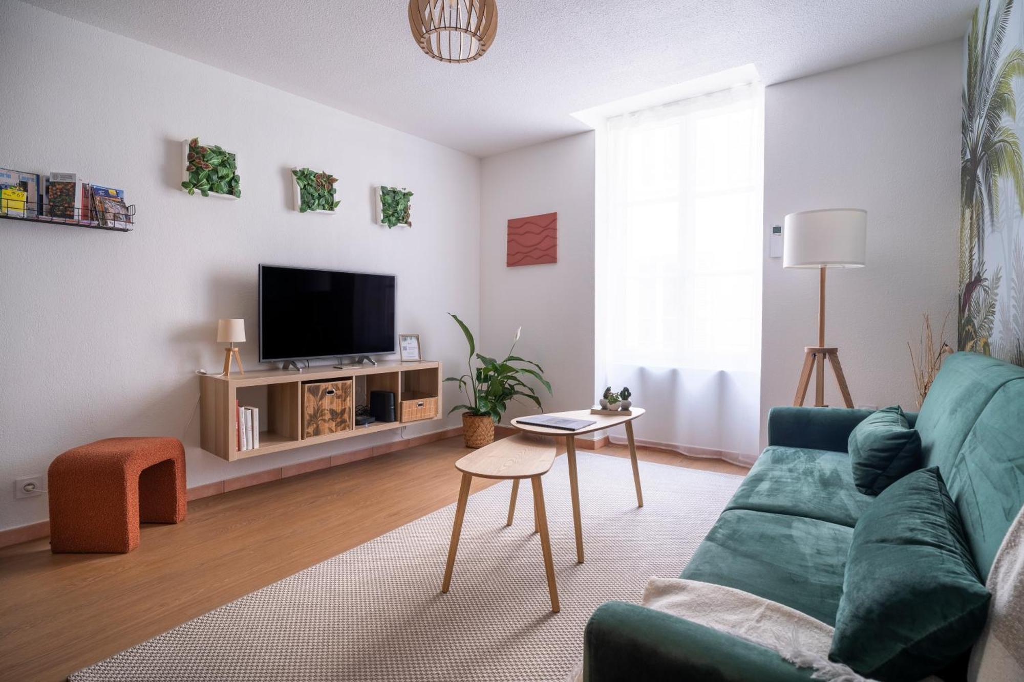 Apartment Le Palmae, Serenite Et Charme En Coeur De Ville Hyères